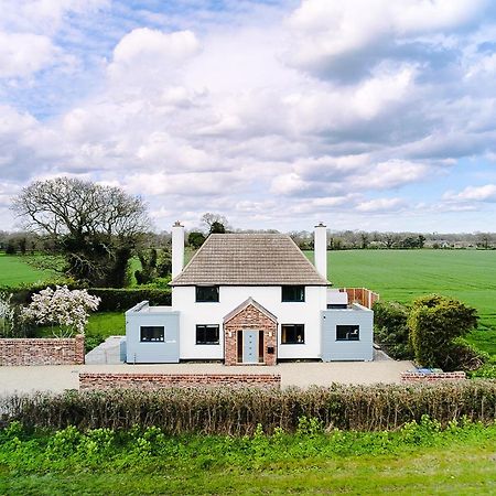 Covehithe House-Coastal Luxury- Sleeps 12-With Huge Swimspa! Wrentham Eksteriør billede