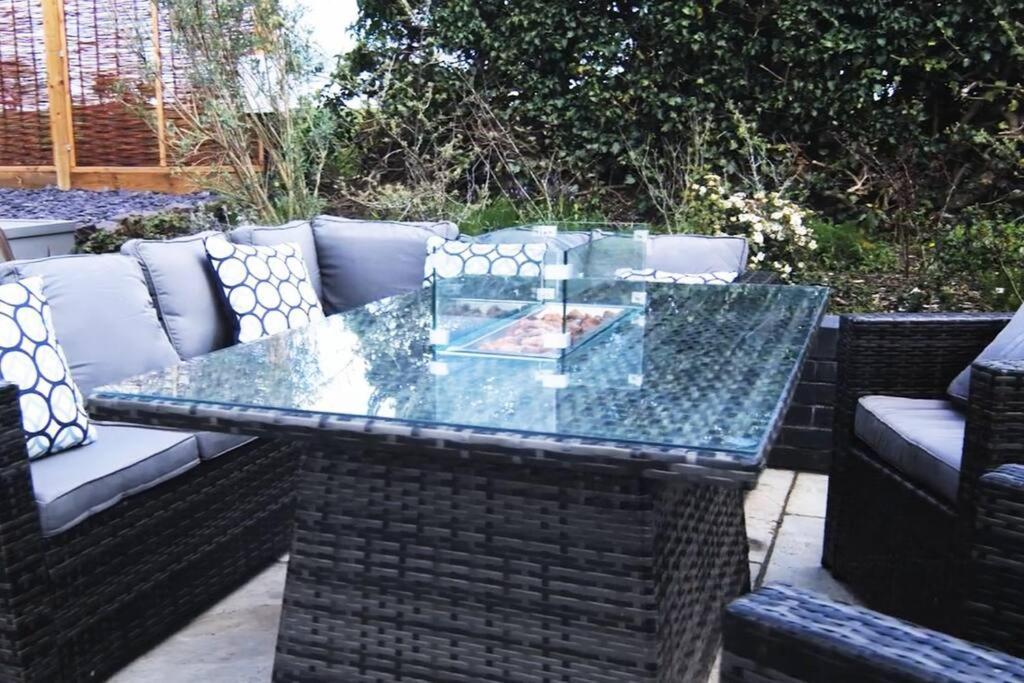 Covehithe House-Coastal Luxury- Sleeps 12-With Huge Swimspa! Wrentham Eksteriør billede