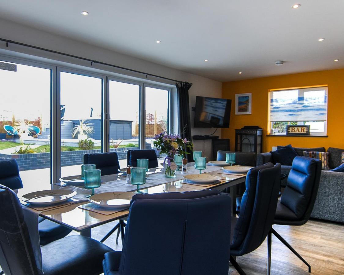 Covehithe House-Coastal Luxury- Sleeps 12-With Huge Swimspa! Wrentham Eksteriør billede